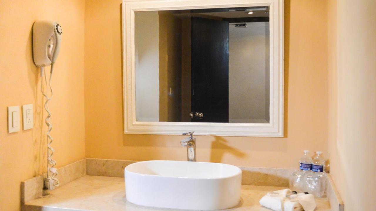 Armida Express Hotel Guaymas Exterior foto
